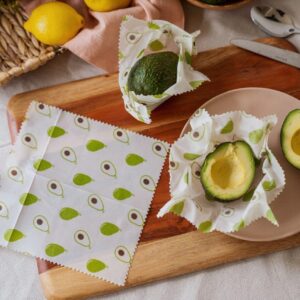 Nuts - 2 bijenwasdoeken met avocado motief
